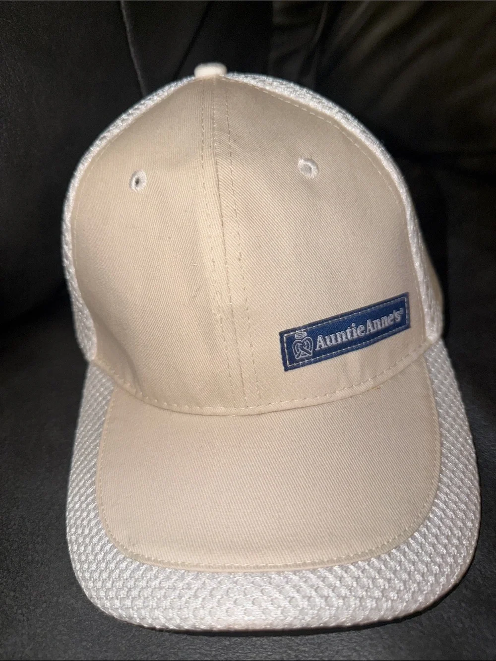 Auntie Anne’s pretzels Beige Mesh Trucker Cap